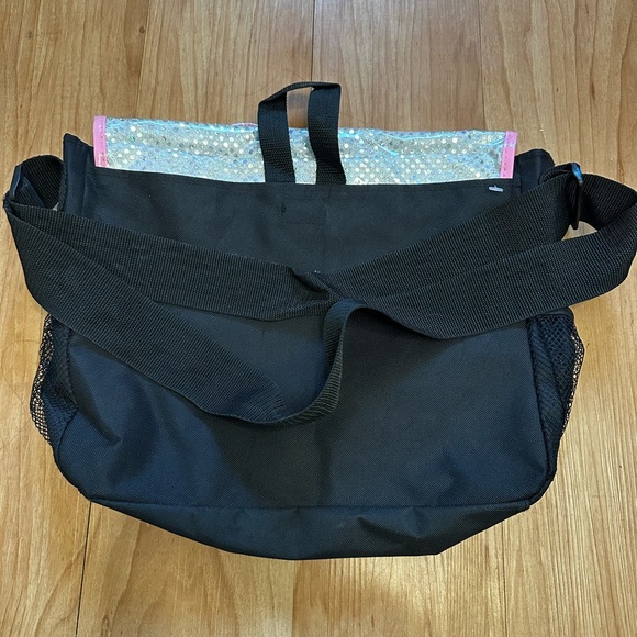 HELLO KITTY SILVER LAPTOP BAG - Picture 2 of 2